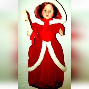 VTG  RENNOC ANIMATED LITTLE PEOPLE CHRISTMAS GIRL CAROLER DOLL SANTAS BE…